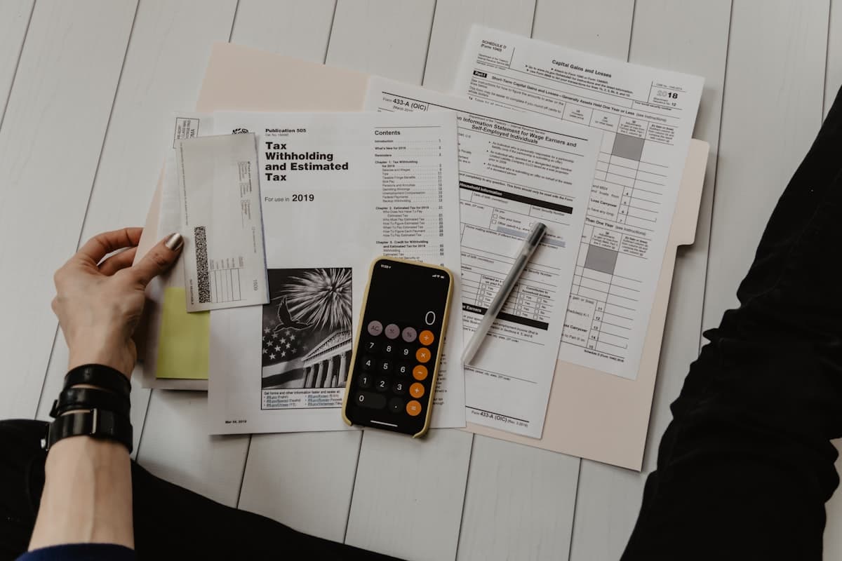 Accounting documents, calculator and reporting work